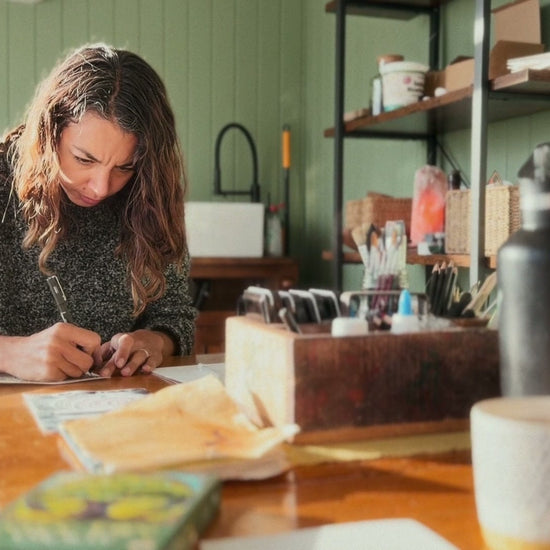 A short film of The Imperfect Circle studio in Screveton: the hedge, the table, people drawing