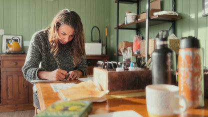 A short film of The Imperfect Circle studio in Screveton: the hedge, the table, people drawing